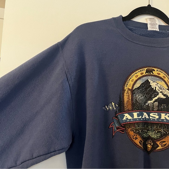 Vintage Alaska Graphic Sweatshirt - Picture 2 of 14